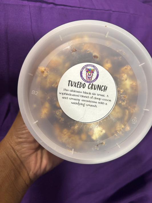 Tuxedo Crunch Popcorn Mix