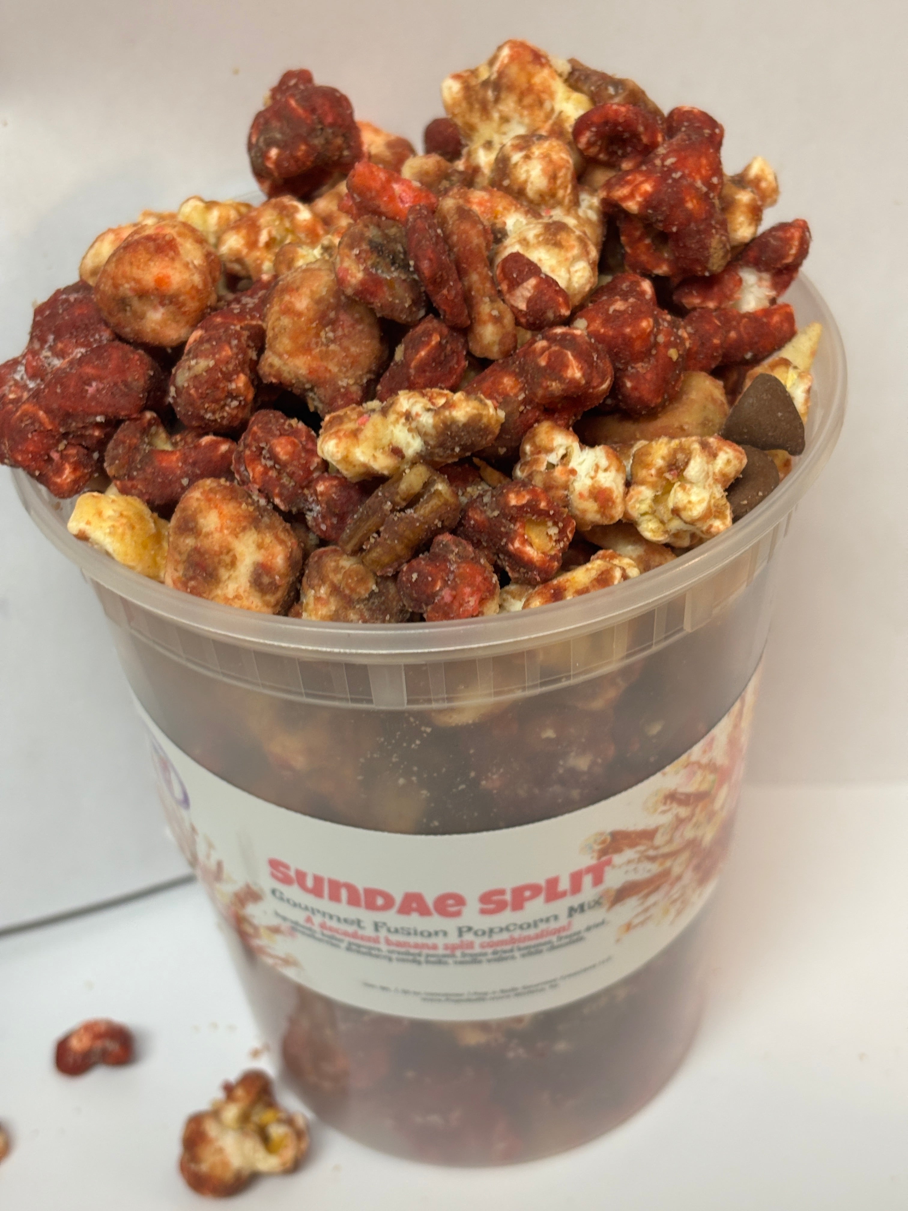 Sundae Split Gourmet Fusion Popcorn Mix |Showstopper Fusion Mix