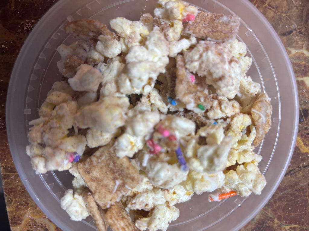 Cinnamon Party Gourmet Fusion Popcorn Mix