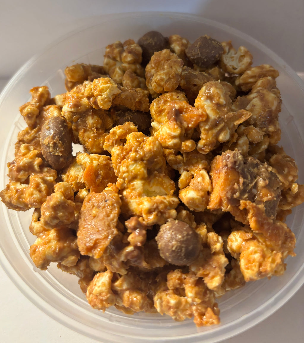 Peanut Butter Blast Gourmet Fusion Popcorn Mix