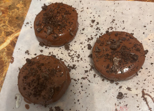 Chocolate Dipped Oreos