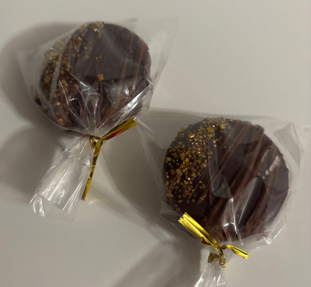 Chocolate Dipped Oreos