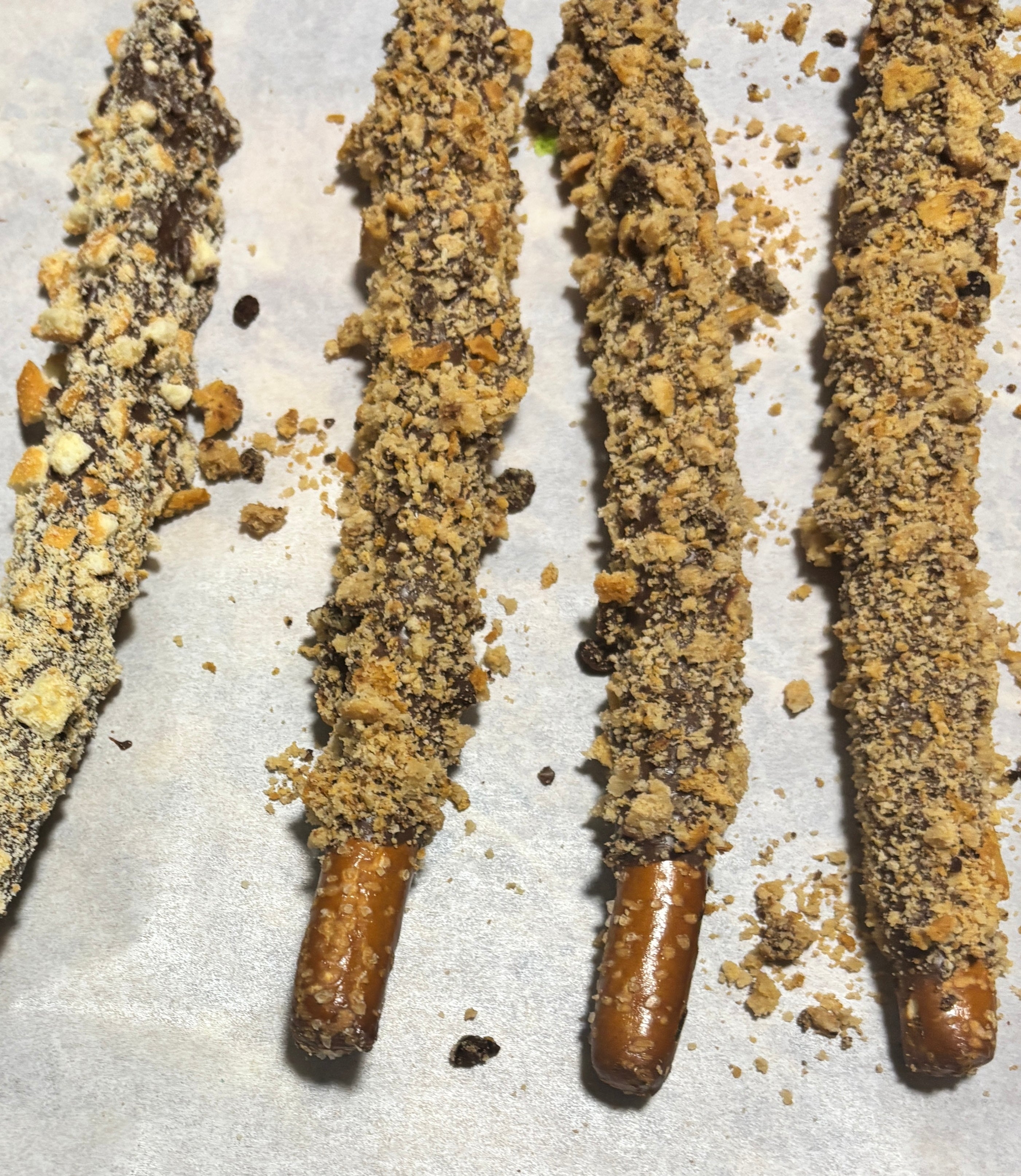 Decadent Dipped Pretzel Rods|Chocolate Crunch Pretzels